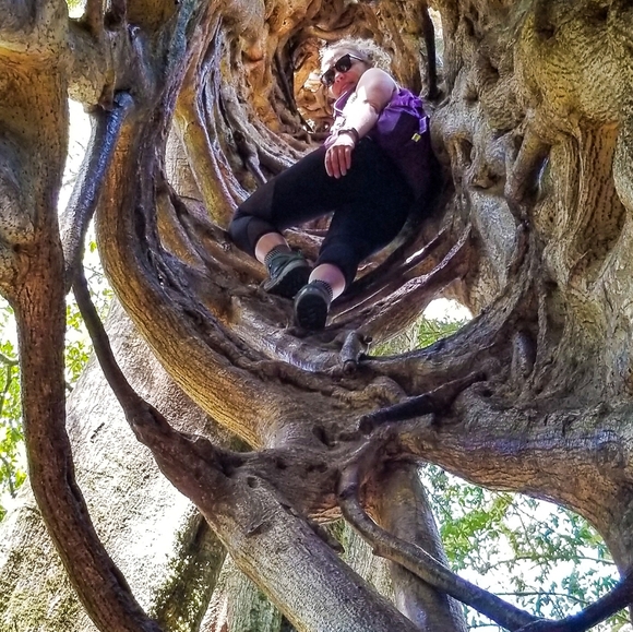 Meet your Posher, Jennifer - Picture 1 of 1